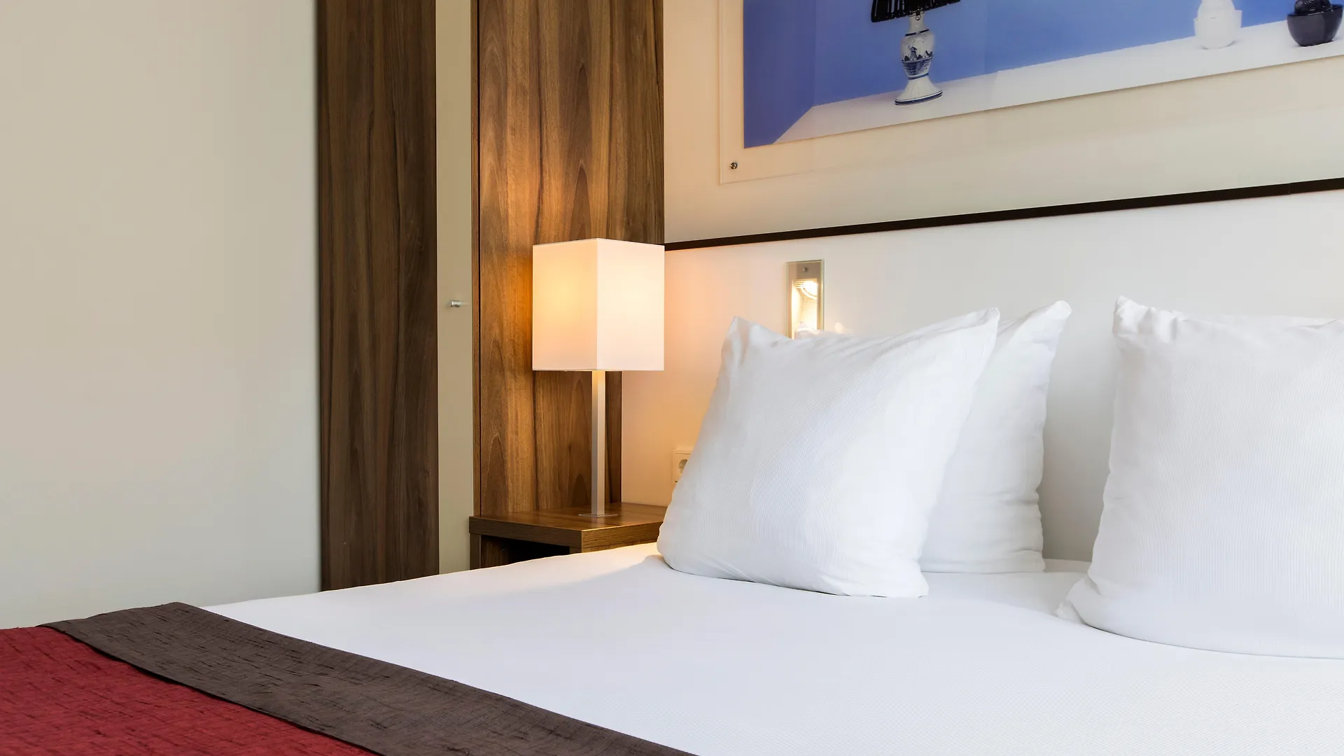 Holiday Inn Eindhoven Centre By Ihg